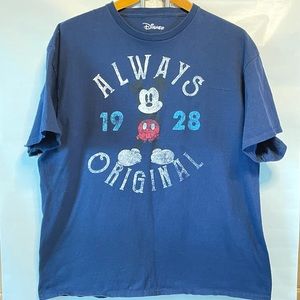 Mickey Since 1928 Vintage-look authentic Disney, XL, slightly visible marks